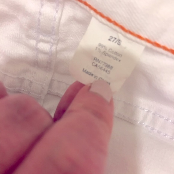 EUC J. Crew Matchstick White Jeans - Picture 4 of 8